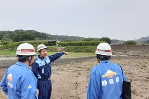 県知事敷地川被災地視察対応